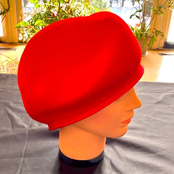 Chic Red Wool Felt Beret Hat - Picture 4 of 5